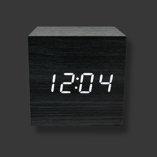 Digital wooden alarm clock "Square"