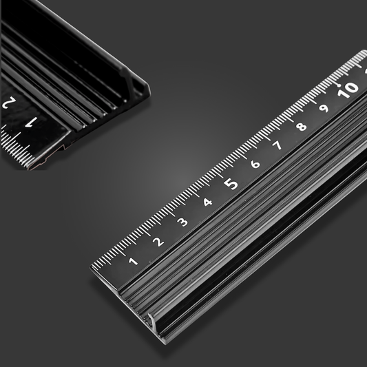 Lineal "Black Precision"